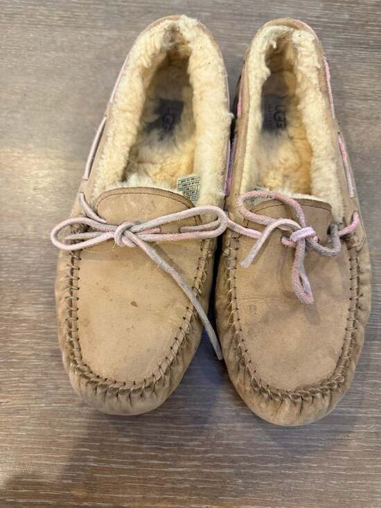 Ugg Shoes - UGG Dakota Slippers House Shoes Tabacco w/ Pink Lace Women Size US 9